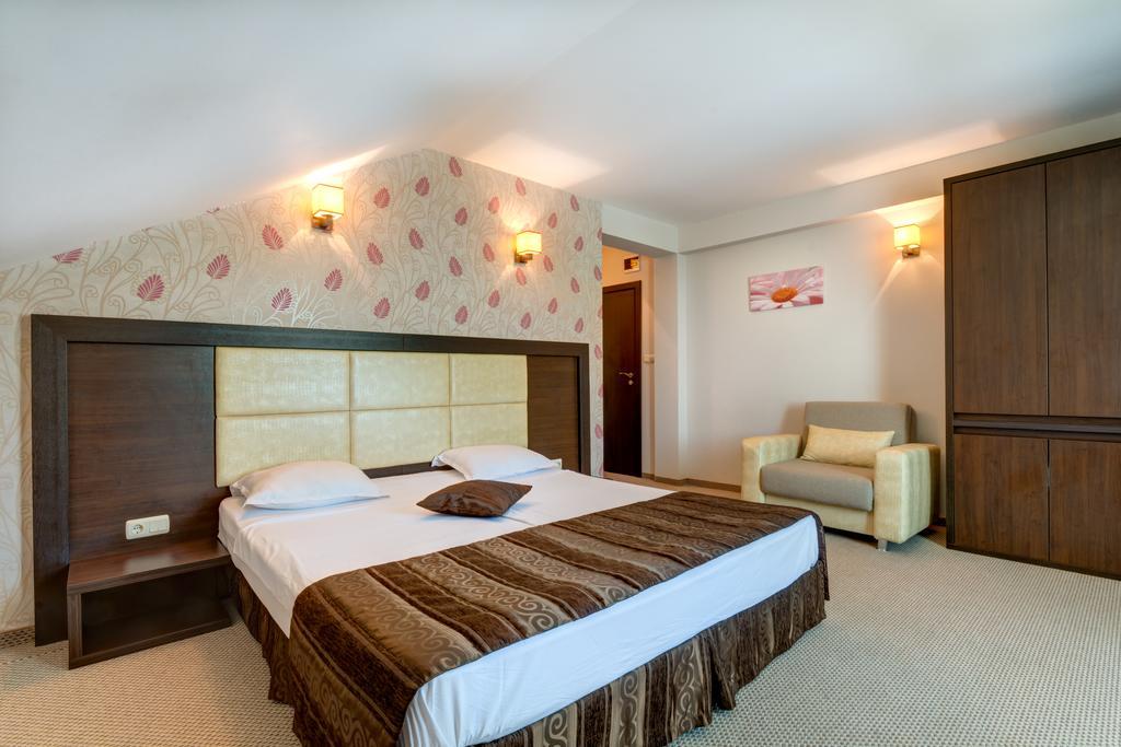 Siena House Hotel โซโซโปล ภายนอก รูปภาพ