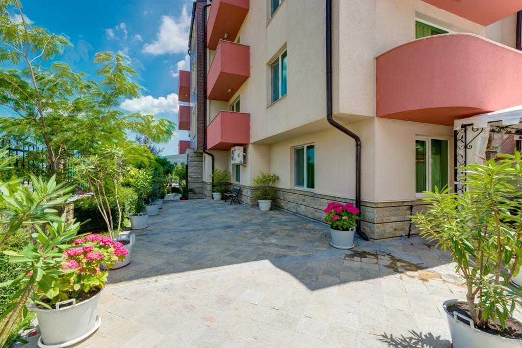Siena House Hotel โซโซโปล ภายนอก รูปภาพ