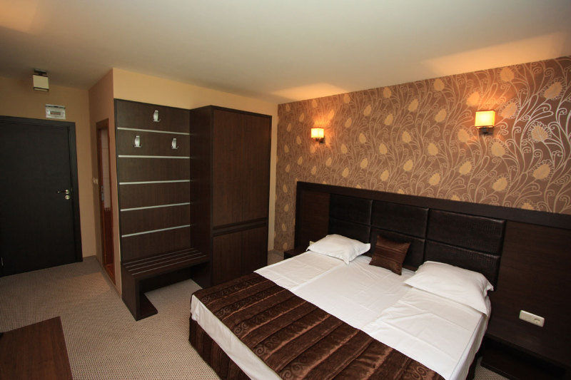 Siena House Hotel โซโซโปล ภายนอก รูปภาพ